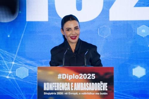 544068898_18157988656379257_6414343422906054464_n