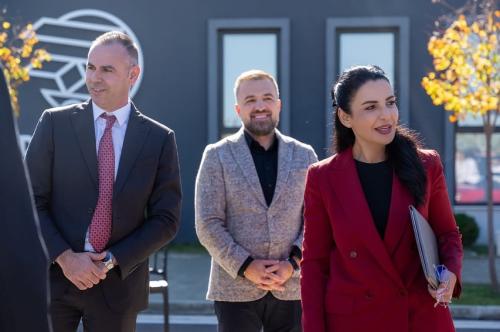 572519780_18163201795379257_7160960419607307116_n